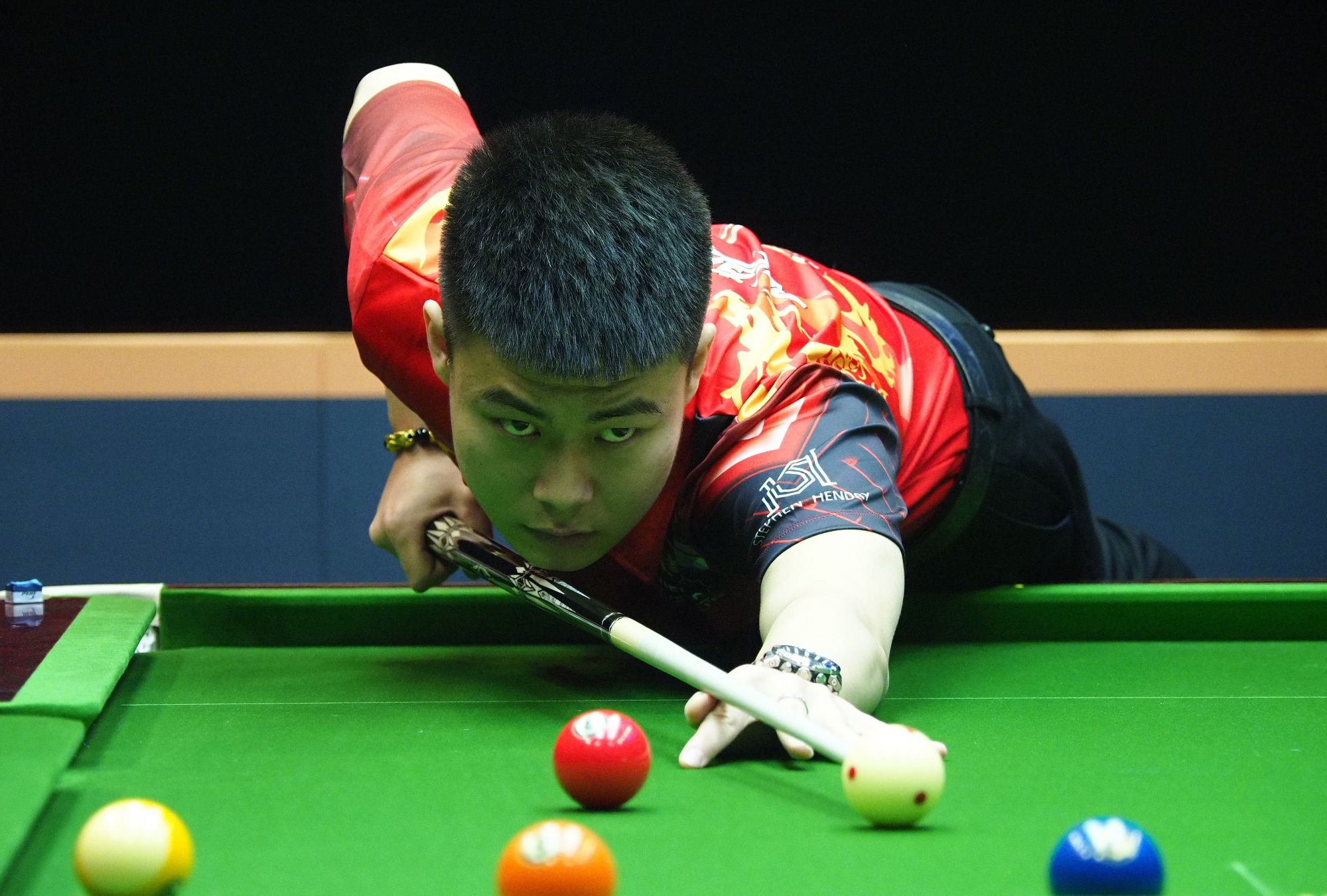 场就进入高 场就进入高